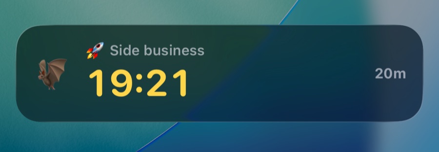 The same countdown as a Live Activity on the Lock Screen: Side business, 19:21 left of 20 minutes